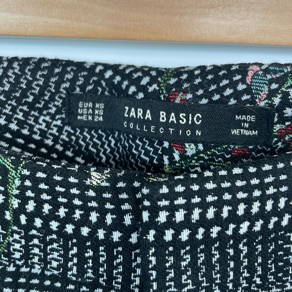 Zara Suit - Picture 8 of 10